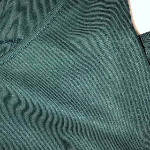 Cold shoulder top - Picture 4 of 4